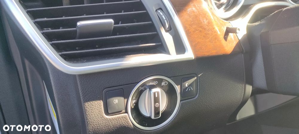 Mercedes-Benz GL 350 BlueTEC 4Matic 7G-TRONIC - 30