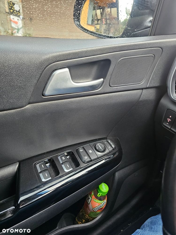 Kia Sportage 2.0 CRDI Business Line 4WD - 26