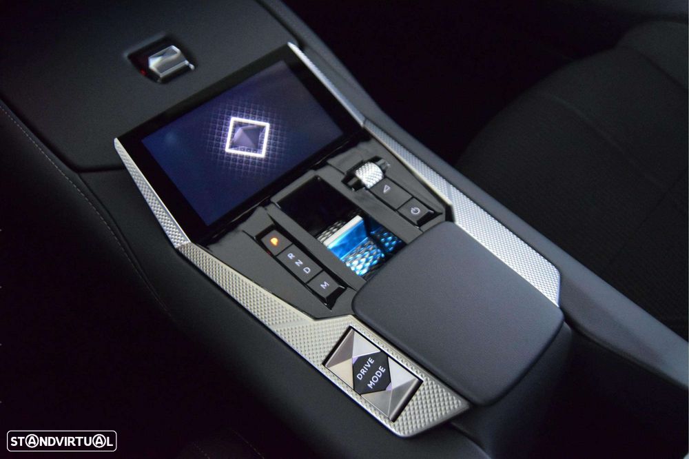 DS DS4 Crossback - 14