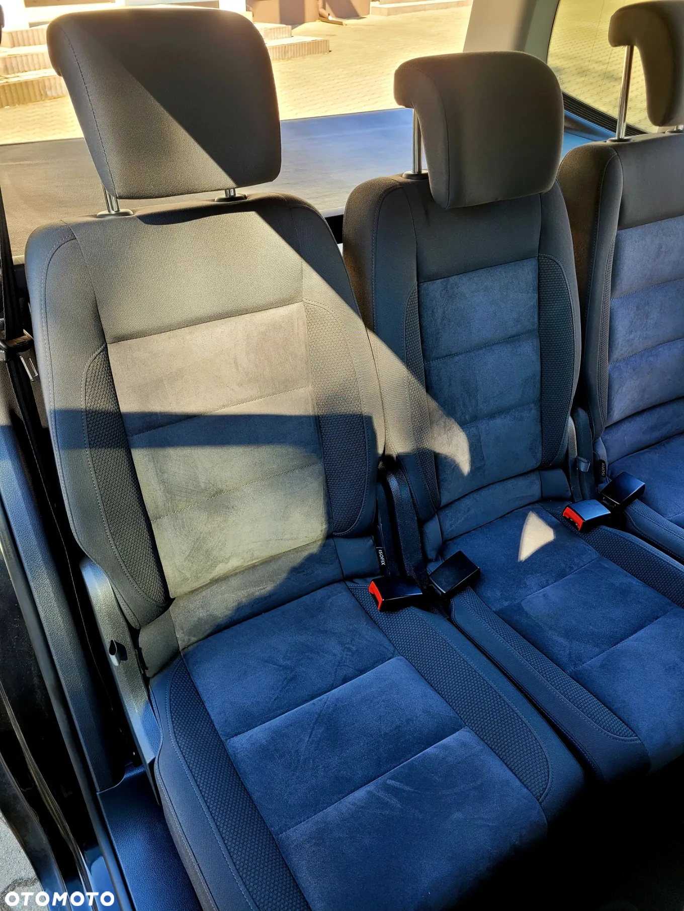 Volkswagen Touran 1.6 TDI DPF BlueMotion Technology DSG Comfortline - 29