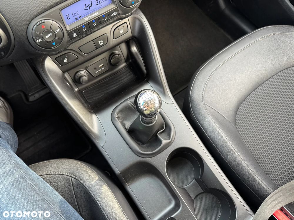 Hyundai ix35 Finale Gold - 23