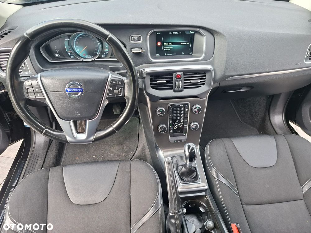 Volvo V40 D4 Drive-E Momentum - 14