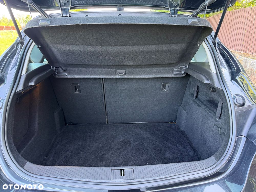 Opel Astra 1.4 Turbo 150 Jahre - 22
