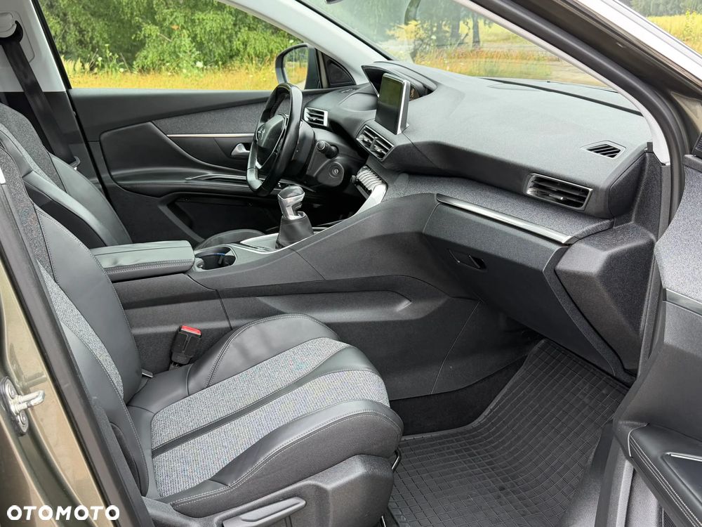 Peugeot 5008 BlueHDI 130 Allure Business-Paket - 15