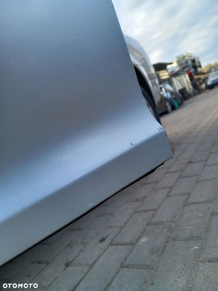 SKODA OCTAVIA II DRZWI LEWE TYLNE LEWY TYŁ KOMBI KOLOR: LF7T - 8