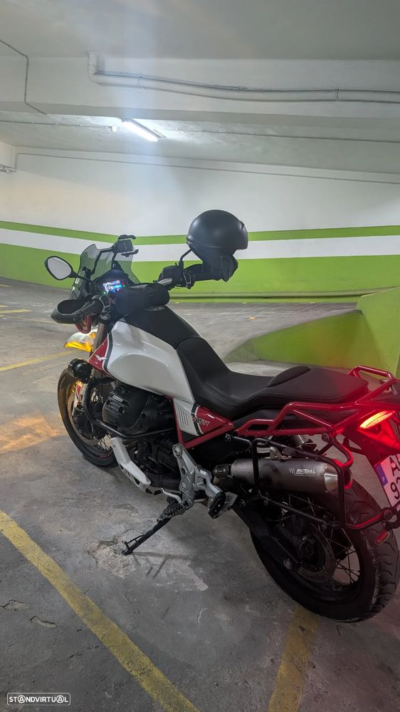 Moto Guzzi V85 TT - 10