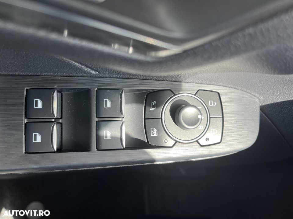 Ford Kuga - 23