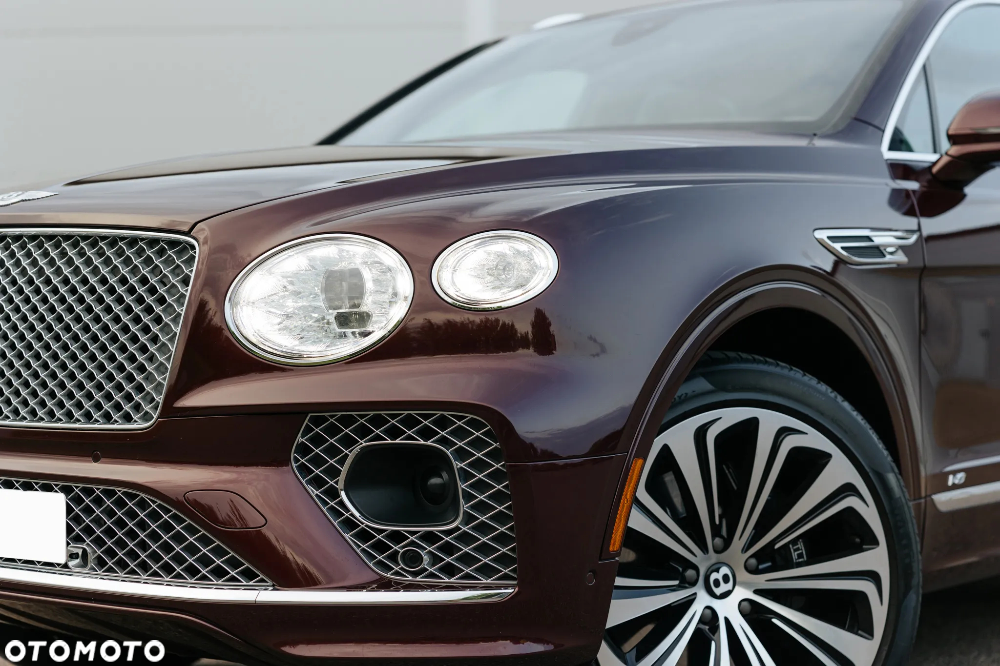 Bentley Bentayga V8 - 10