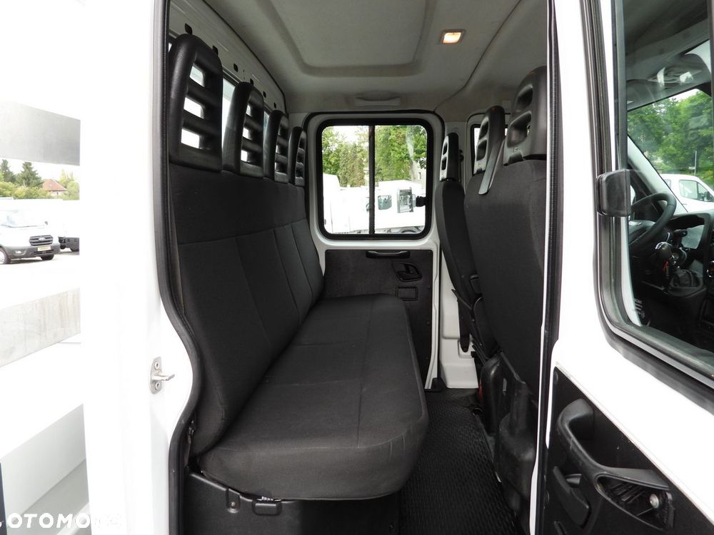Iveco DAILY 35C17 SKRZYNIA PODWÓJNA KABINA DOKA 7 MIEJSC TEMPOMAT BLIŹNIACZE KOŁA KLIMATYZACJA  170KM - 39