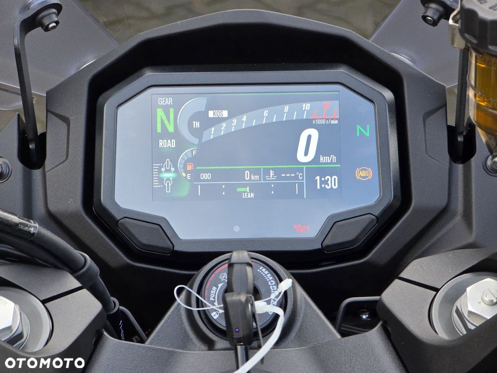 Kawasaki Ninja 1000 SX - 15