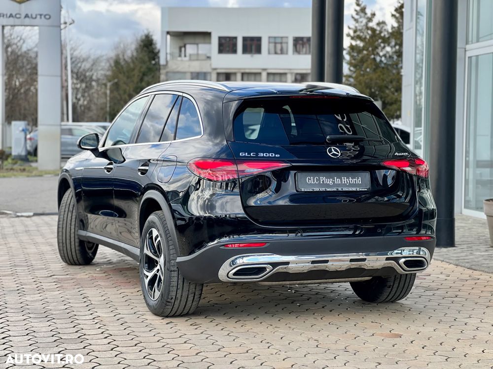 Mercedes-Benz GLC 300 e 4MATIC - 3