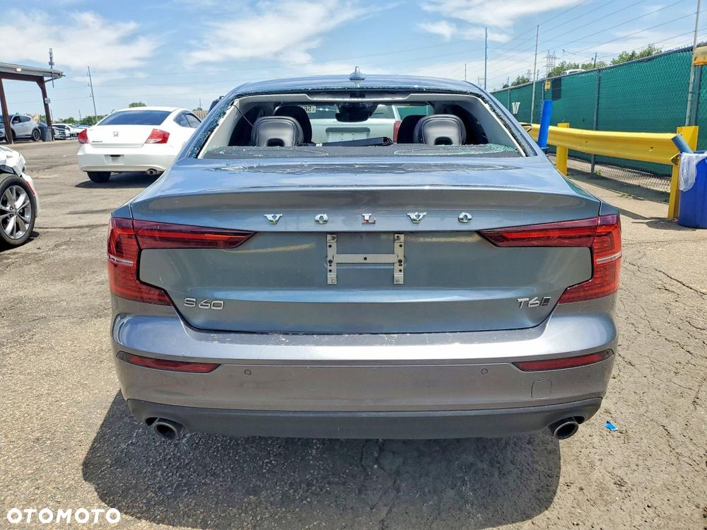 Volvo S60 - 8