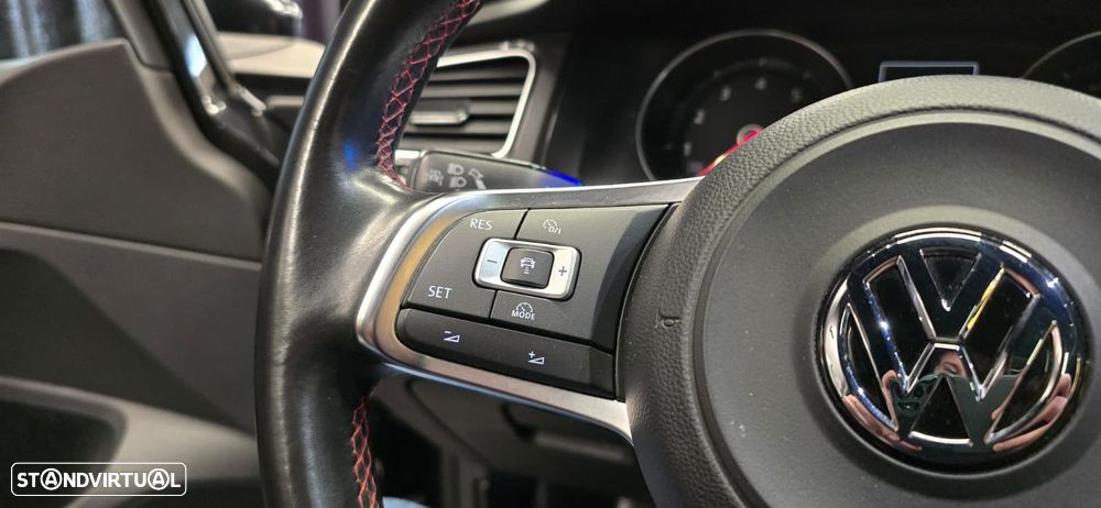 VW Golf 2.0 TSi GTi DSG Performance - 17