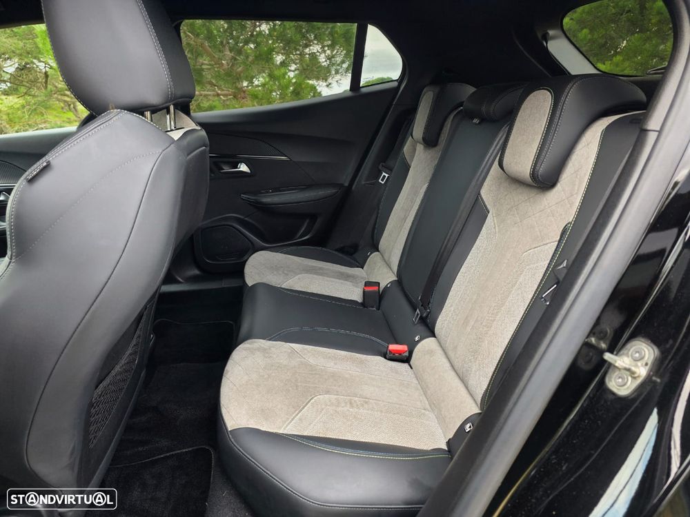 Peugeot e-2008 GT - 16