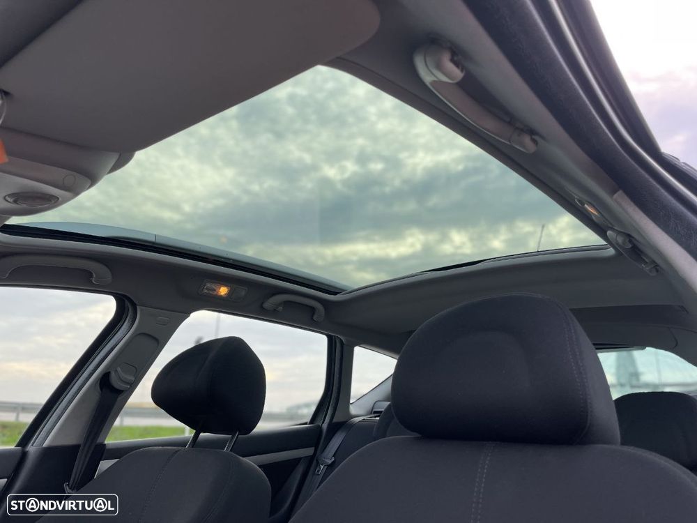 Peugeot 407 SW HDi 110 Blue Lion Business Line - 12