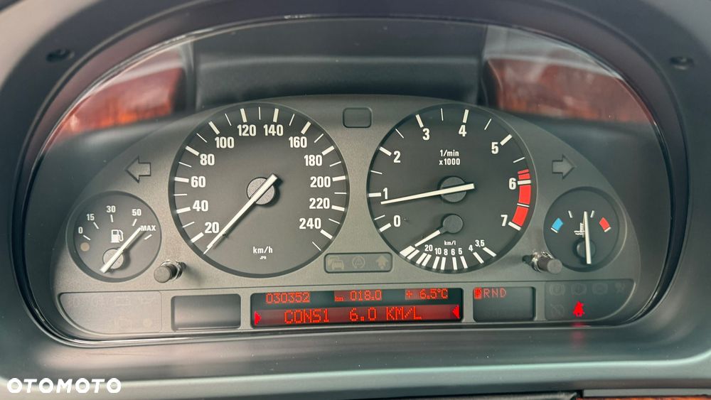 BMW Seria 5 - 26