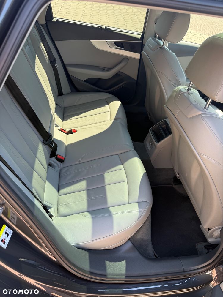 Audi A4 Allroad - 35