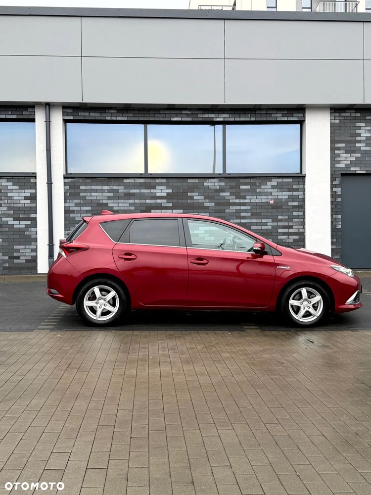 Toyota Auris Hybrid 135 Premium - 10