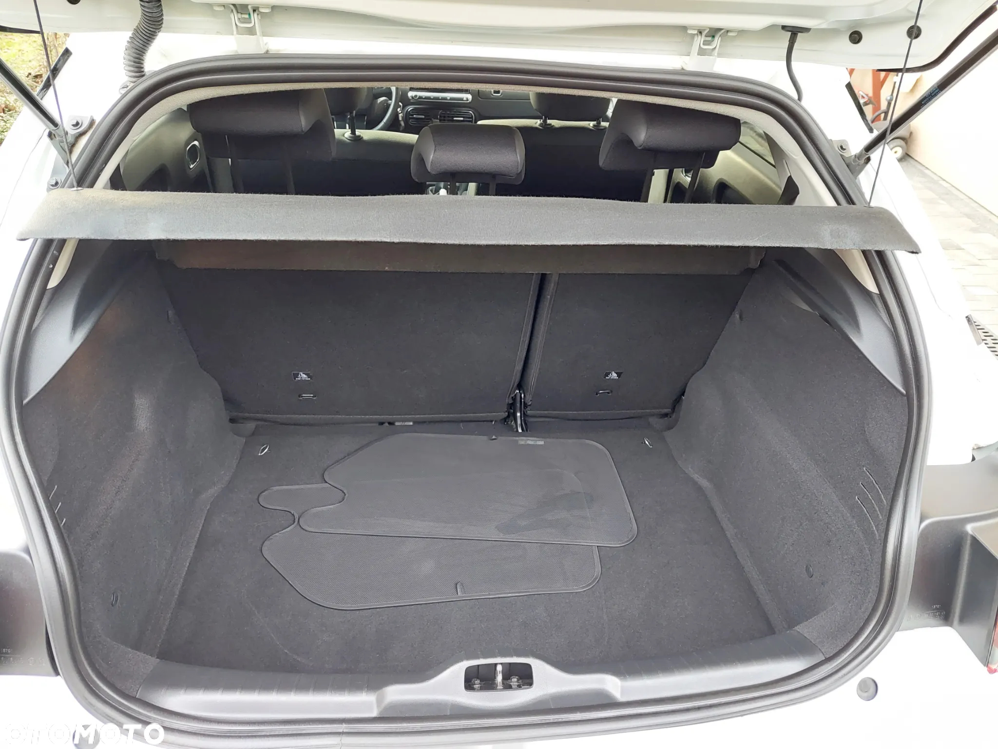 Citroën C4 Cactus 1.2 PureTech Shine S&S - 17