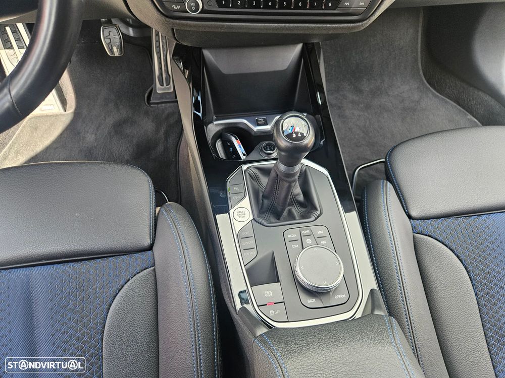 BMW 116 d Pack Desportivo M - 25