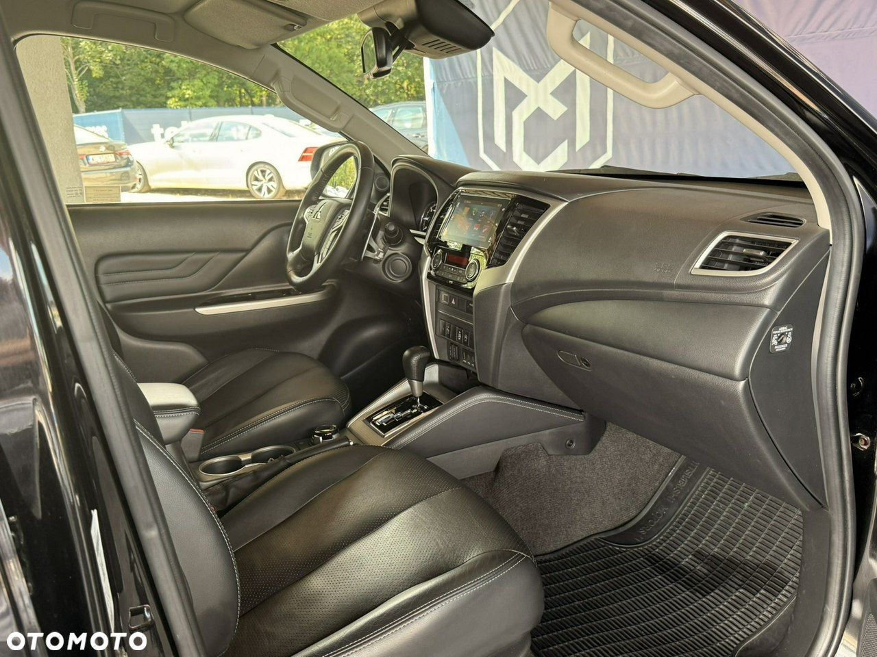 Mitsubishi L200 2.2 d DC Instyle Plus - 19