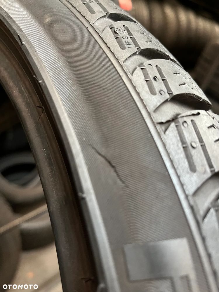 Pirelli 255 35 20 Sottozero 3 97 W XL 1szt. Zima - 4