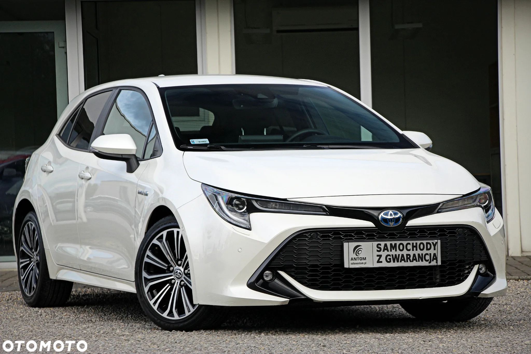 Toyota Corolla 2.0 Hybrid Comfort - 1