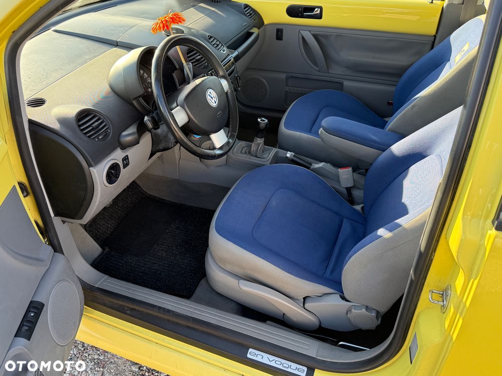 Volkswagen New Beetle ver-1-0-move - 17