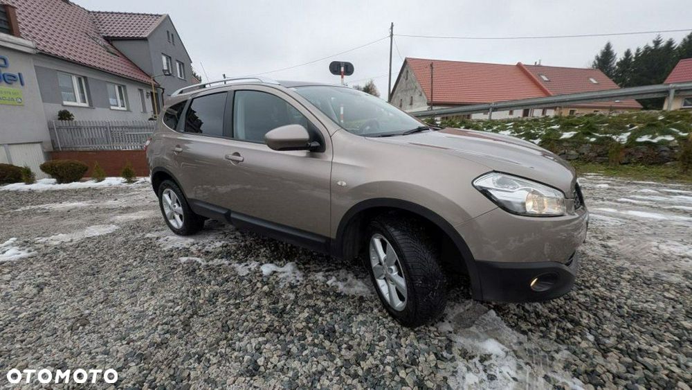 Nissan Qashqai+2 - 4