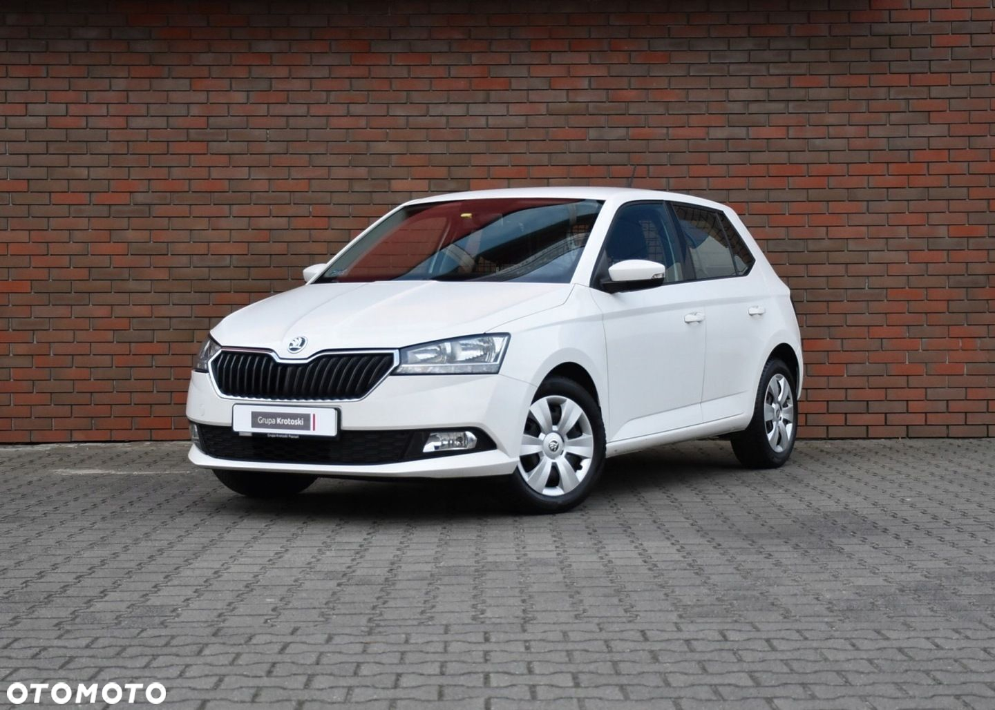 RAMA ATRAPY CHROM SKODA FABIA 2014-2018 - 2