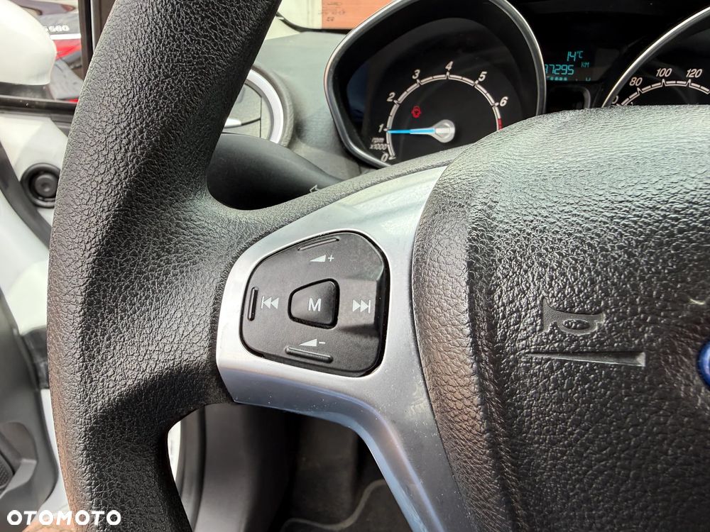 Ford Fiesta 1.25 Celebration - 22