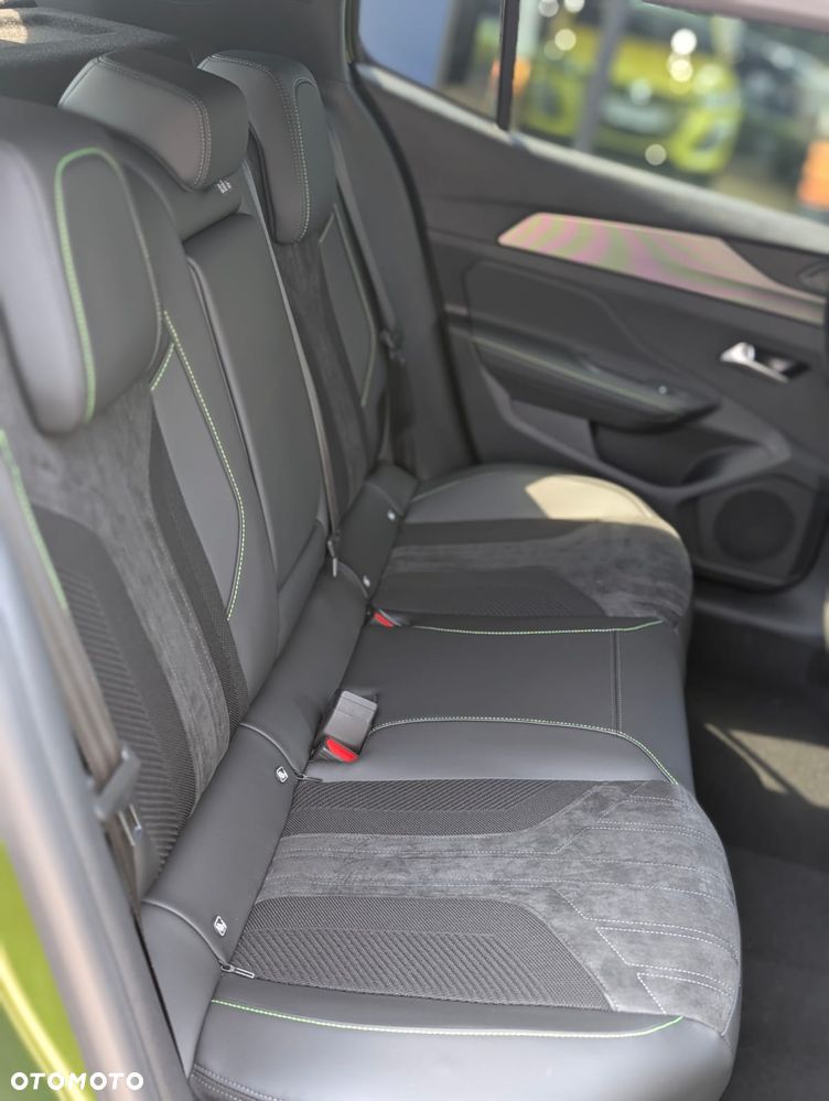 Peugeot 408 1.2 PureTech mHEV GT S&S e-DSC6 - 14