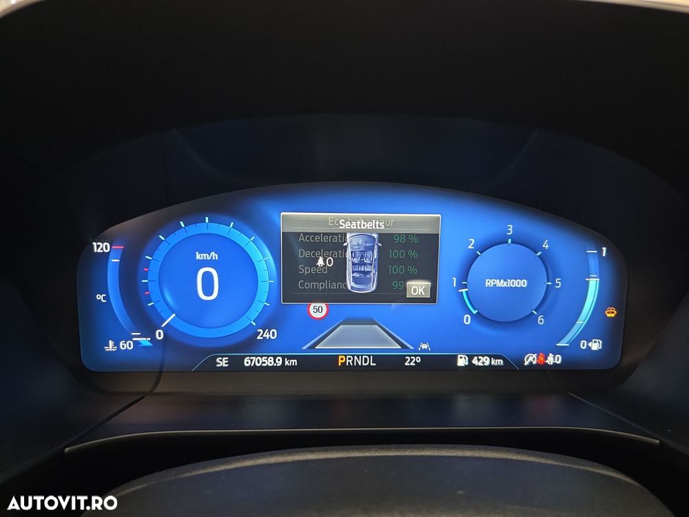 Ford Kuga - 9