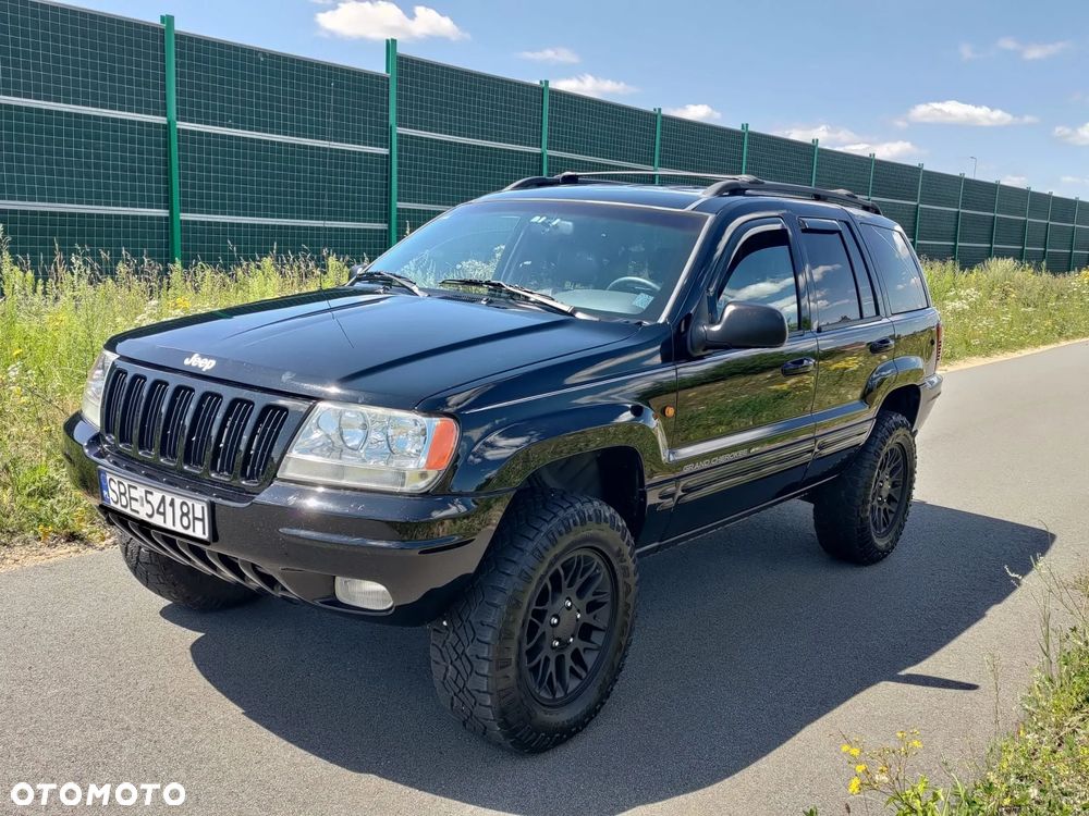 Jeep Grand Cherokee - 1