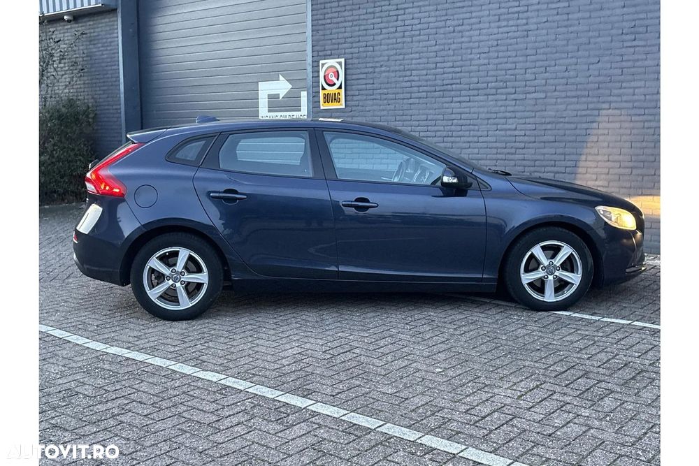 Volvo V40 D2 - 5