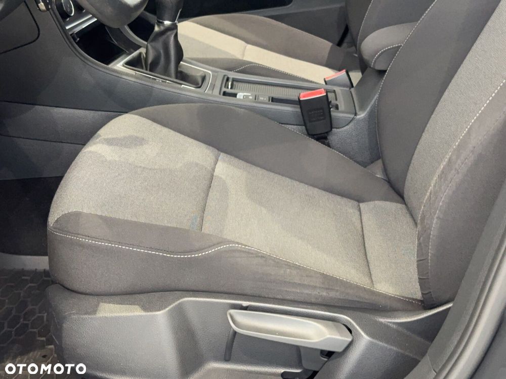 Volkswagen Golf Variant - 21