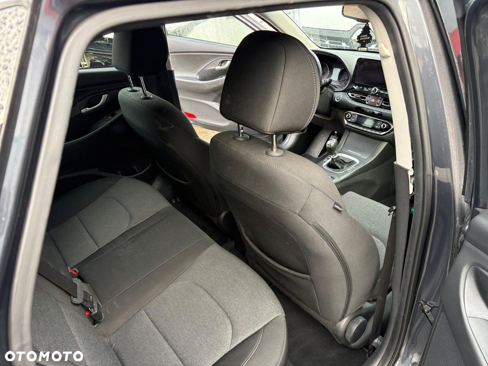 Hyundai i30 1.0 T-GDI 48V-Hybrid Intro - 12