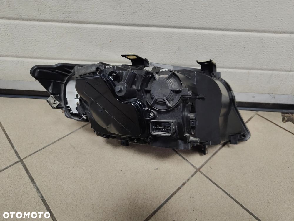 BMW 3 E90 E91 lift Bixenon lewy REFLEKTOR EUROPA - 4