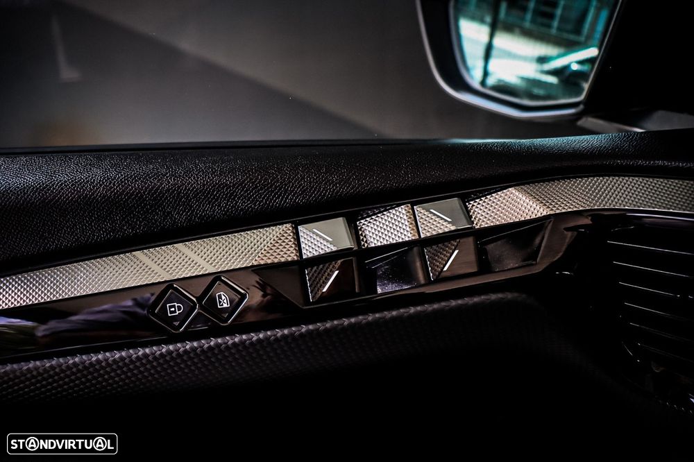 DS DS4 E-Tense Trocadero Cross EAT8 - 23