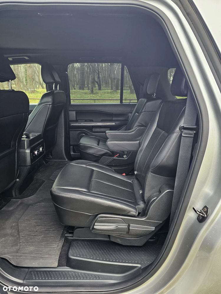 Ford Expedition - 21