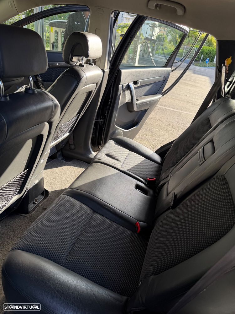 Chevrolet Captiva 2.0 VCDi Seven 7L - 21