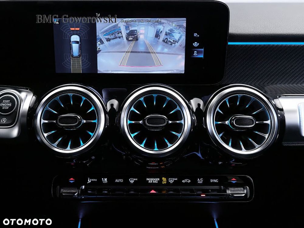 Mercedes-Benz GLB 200 4-Matic AMG Line 8G-DCT - 10