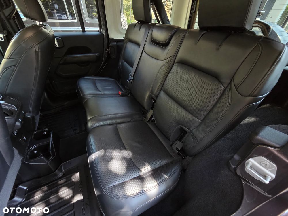 Jeep Wrangler Unlimited GME 2.0 Turbo Sahara - 21