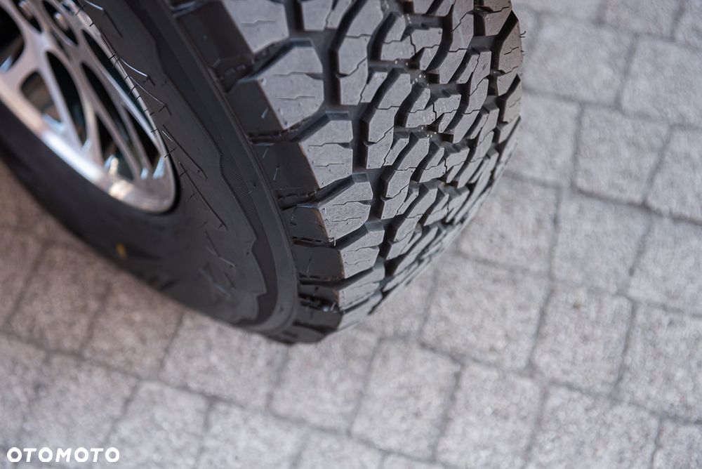 Jeep Grand Cherokee - 19