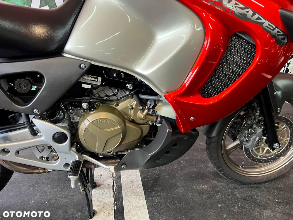 Honda XL - 7