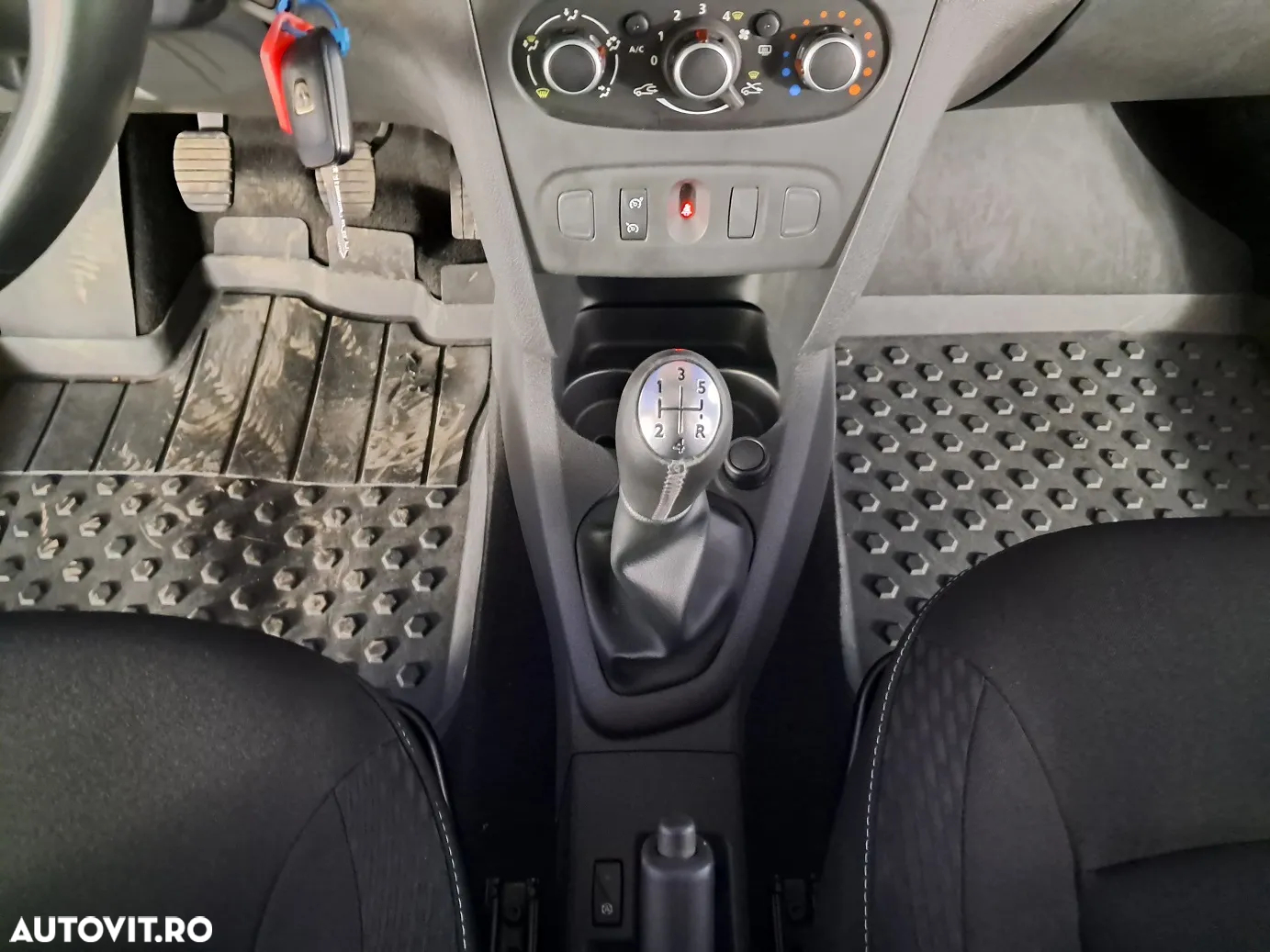 Dacia Logan - 16