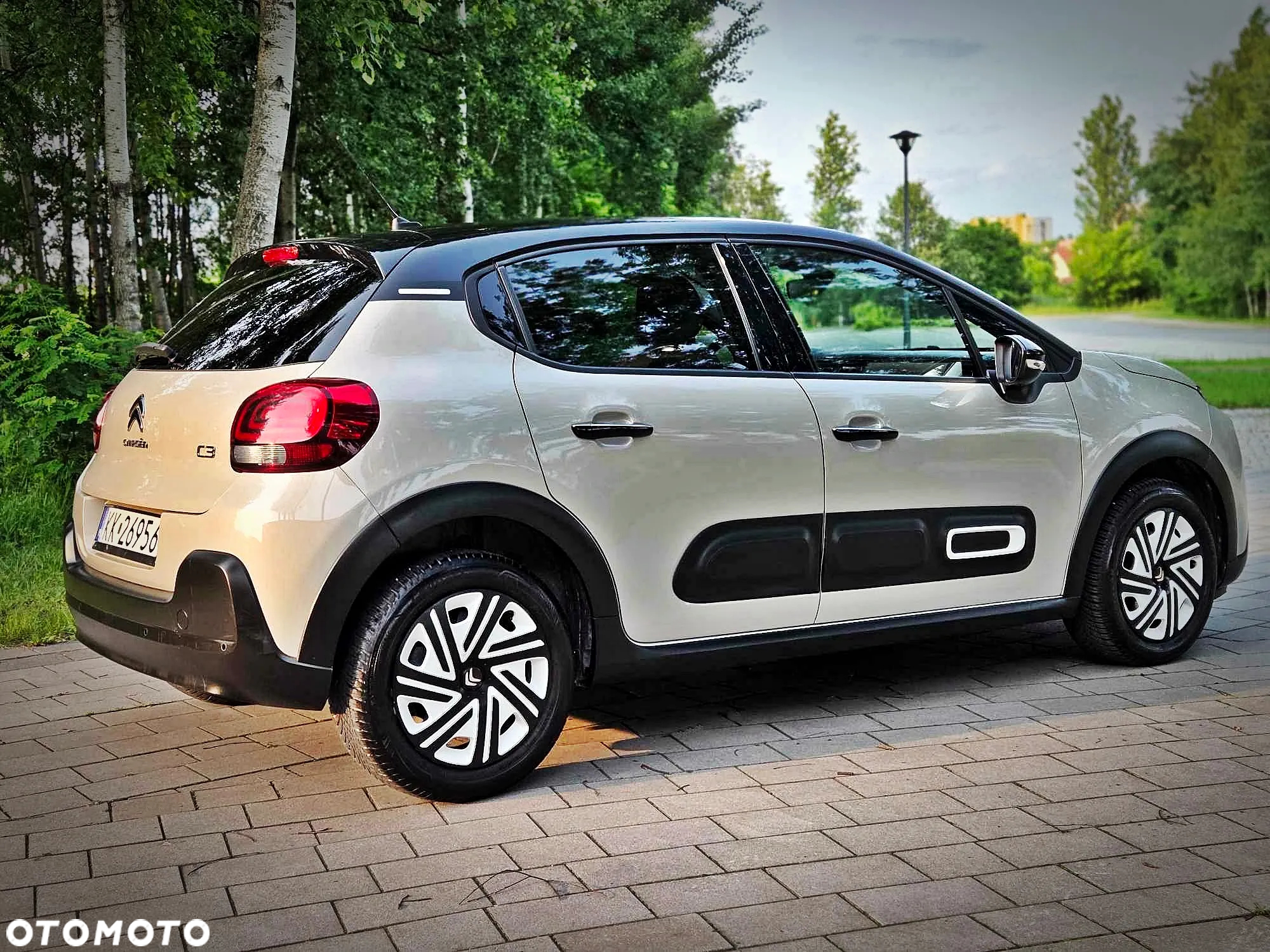 Citroën C3 1.2 PureTech C-Series - 12
