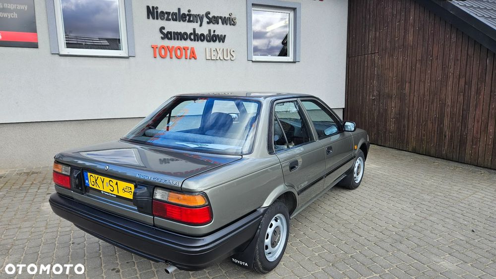 Toyota Corolla 1.3 XL - 26