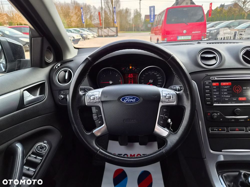 Ford Mondeo SW 2.0 TDCi Titanium - 24