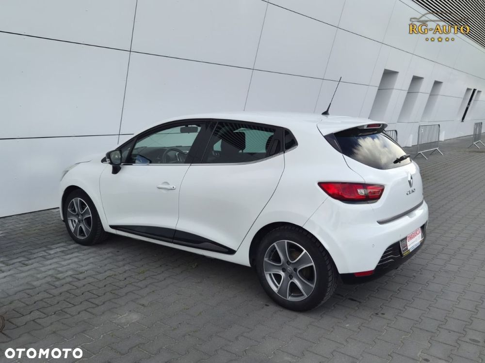 Renault Clio - 22